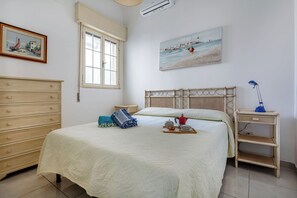 Family House, Multiple Bedrooms, 2 Bathrooms (Casa Celeste 100m From Beach) | 2 bedrooms, free WiFi, bed sheets - Casa Celeste 100m From Beach (Porto Cesareo)