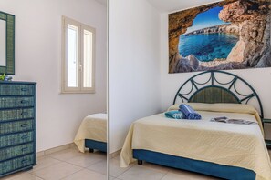 Family House, Multiple Bedrooms, 2 Bathrooms (Casa Celeste 100m From Beach) | 2 bedrooms, free WiFi, bed sheets