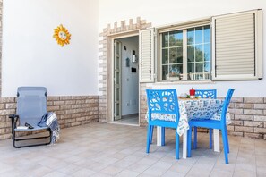 Outdoor dining - Casa Celeste 100m From Beach (Porto Cesareo)