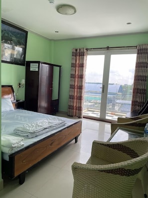 Basic Room | Free WiFi, bed sheets - BAO BAO HOTEL (Chau Doc)