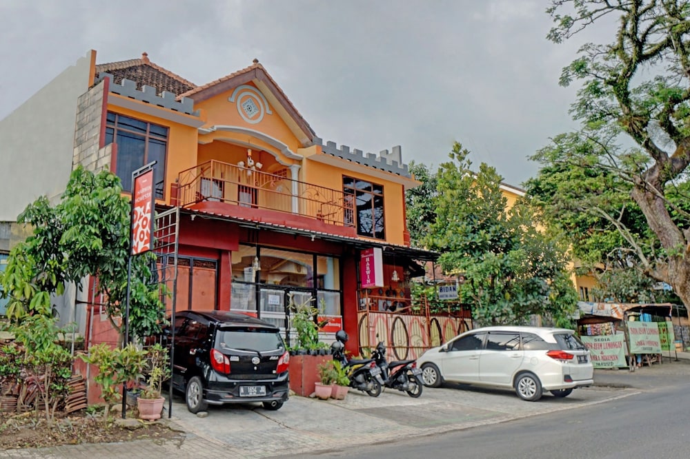 OYO 90488 Harwin Homestay