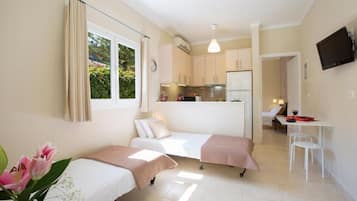 1 chambre, fer et planche Ă repasser, Wi-Fi gratuit, draps fournis