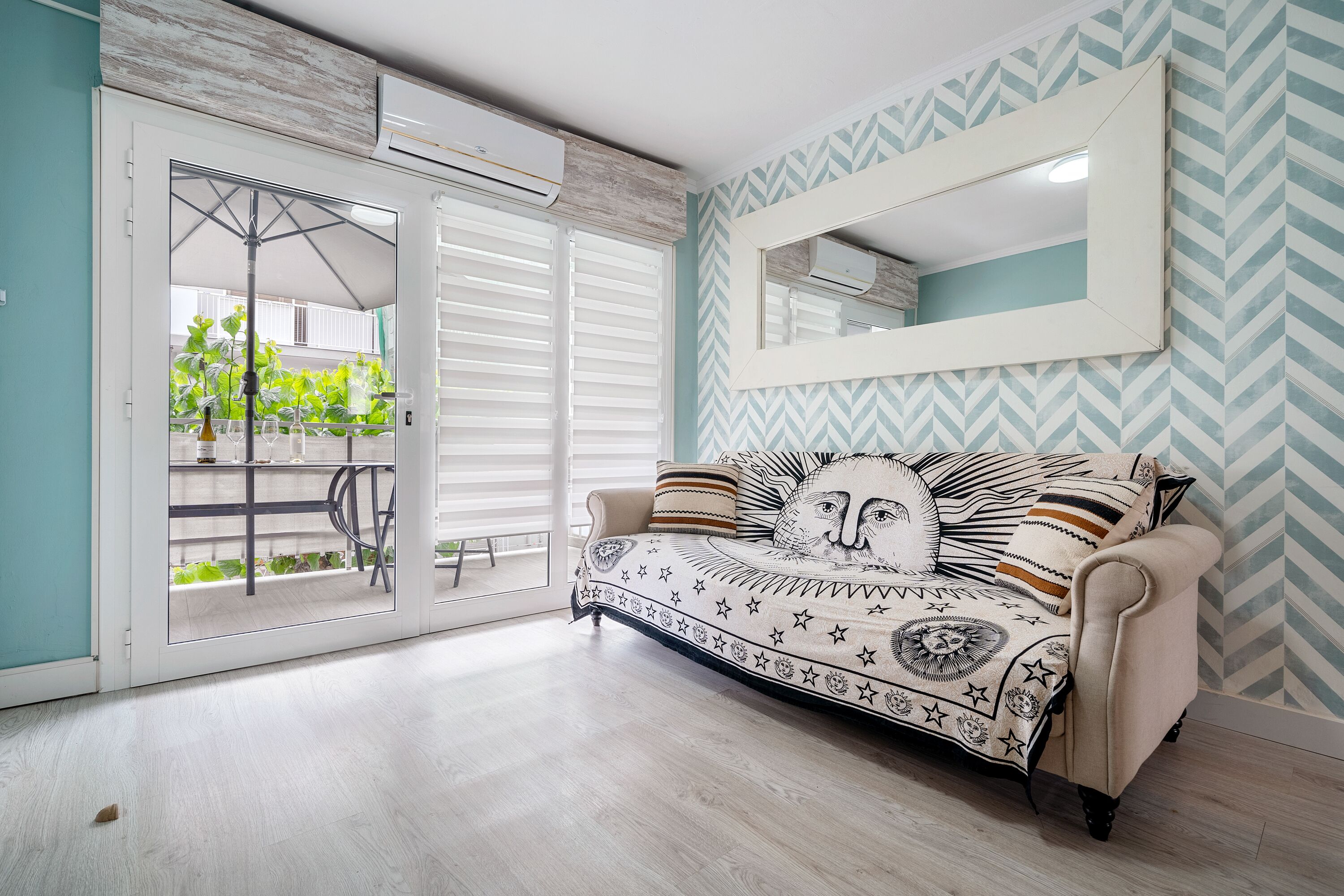 Apartment 'Petit Salou' with Balcony, Wi-Fi and Air Conditioning