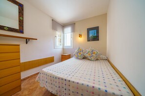 3 bedrooms, free WiFi, bed sheets - Rincón de María | Near Beach Sea Views Large Terrace BBQ Ideal for Families (Tossa de Mar)