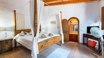 4 quartos, ferros/tábuas de passar roupa, Wi-Fi de cortesia