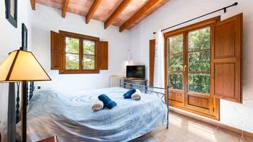 4 Schlafzimmer, Bügeleisen/Bügelbrett, kostenloses WLAN, Bettwäsche