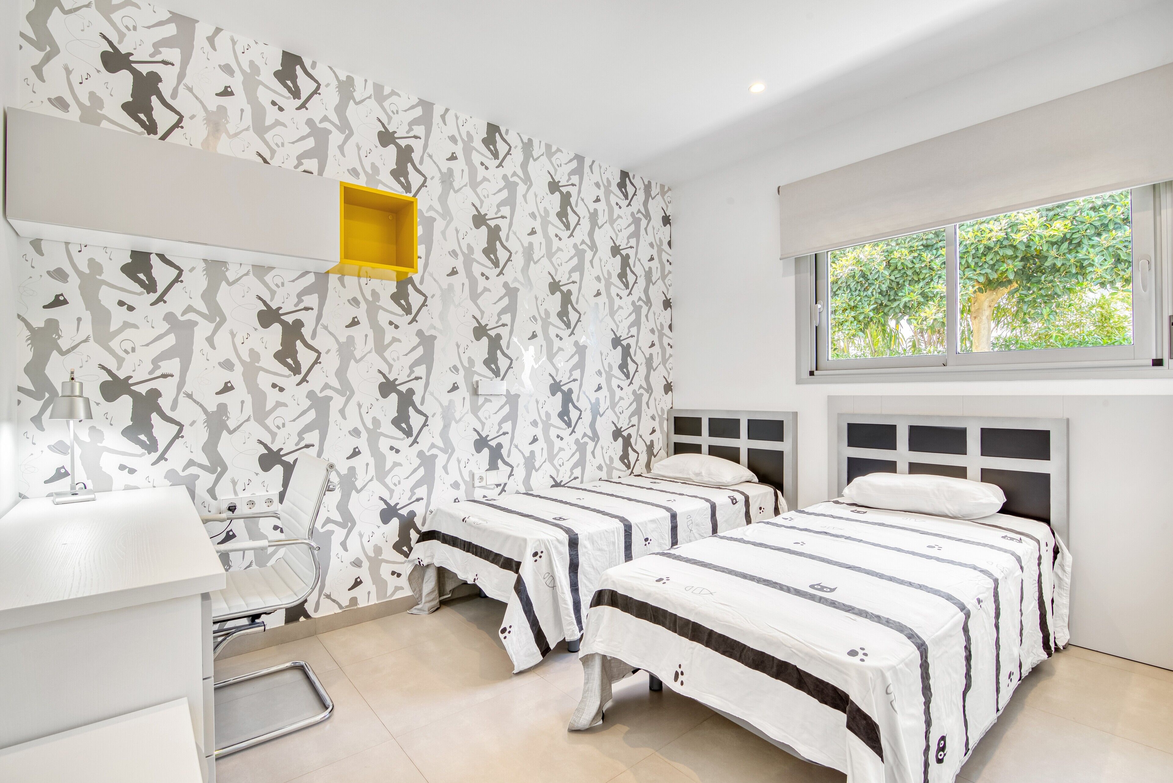 3 chambres, fer et planche à repasser, Wi-Fi gratuit, draps fournis