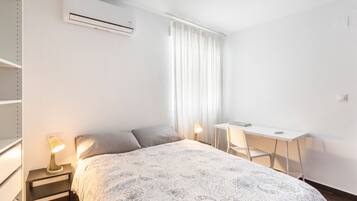 2 chambres, fer et planche Ă repasser, Wi-Fi gratuit, draps fournis