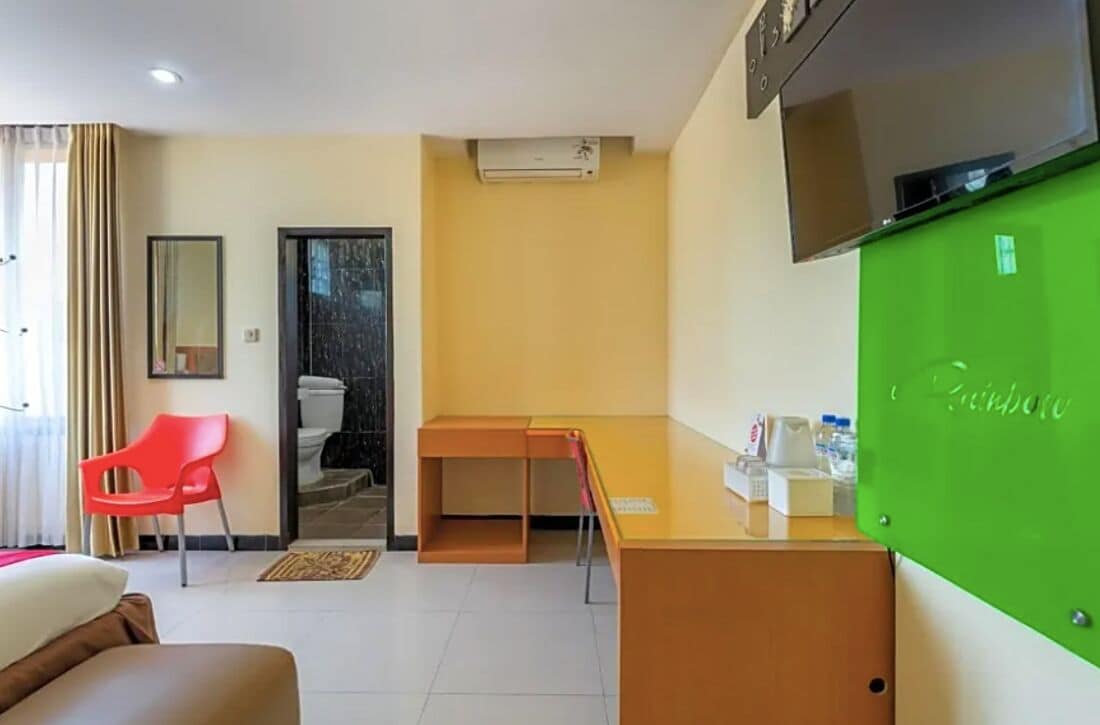 TwoSpaces Living at D'Rainbow Homestay