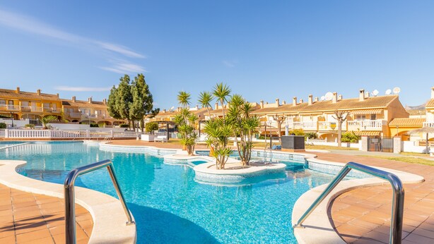 Pool - Sol y Sombra Holiday Home with Shared Pool, WiFi and Air Conditioning (El Campello)