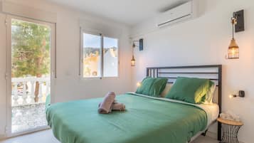 2 slaapkamers, een strijkplank/strijkijzer, gratis wifi, beddengoed