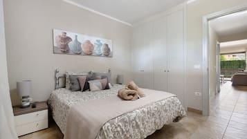 2 camere, ferro/asse da stiro, Wi-Fi gratuito, lenzuola