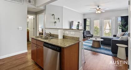 Extremely Comfortable King Beds in Super Cute Apt