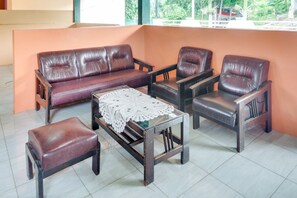 Lobby - Hotel O Griya Ketapang (Banyuwangi)