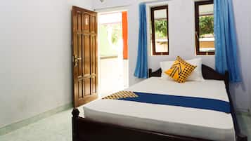 Double Room | Free WiFi, bed sheets