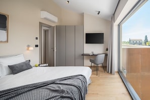 4 slaapkamers, een strijkplank/strijkijzer, wifi, beddengoed