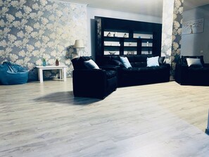 Smart TV - Green space (T'bilisi)