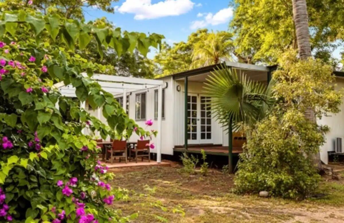 Kookaburra Bush Retreat - on 3 Acres, Tucked Behind Sand Dunes of Cable Beach