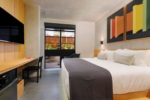 Desk, iron/ironing board, free WiFi, bed sheets