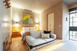 1 habitación, tabla de planchar con plancha, wifi gratis y ropa de cama