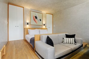 1 bedroom, desk, iron/ironing board, free WiFi