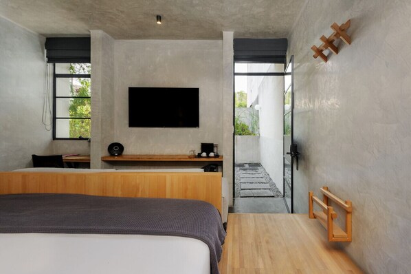 1 habitación, escritorio, tabla de planchar con plancha y wifi gratis 