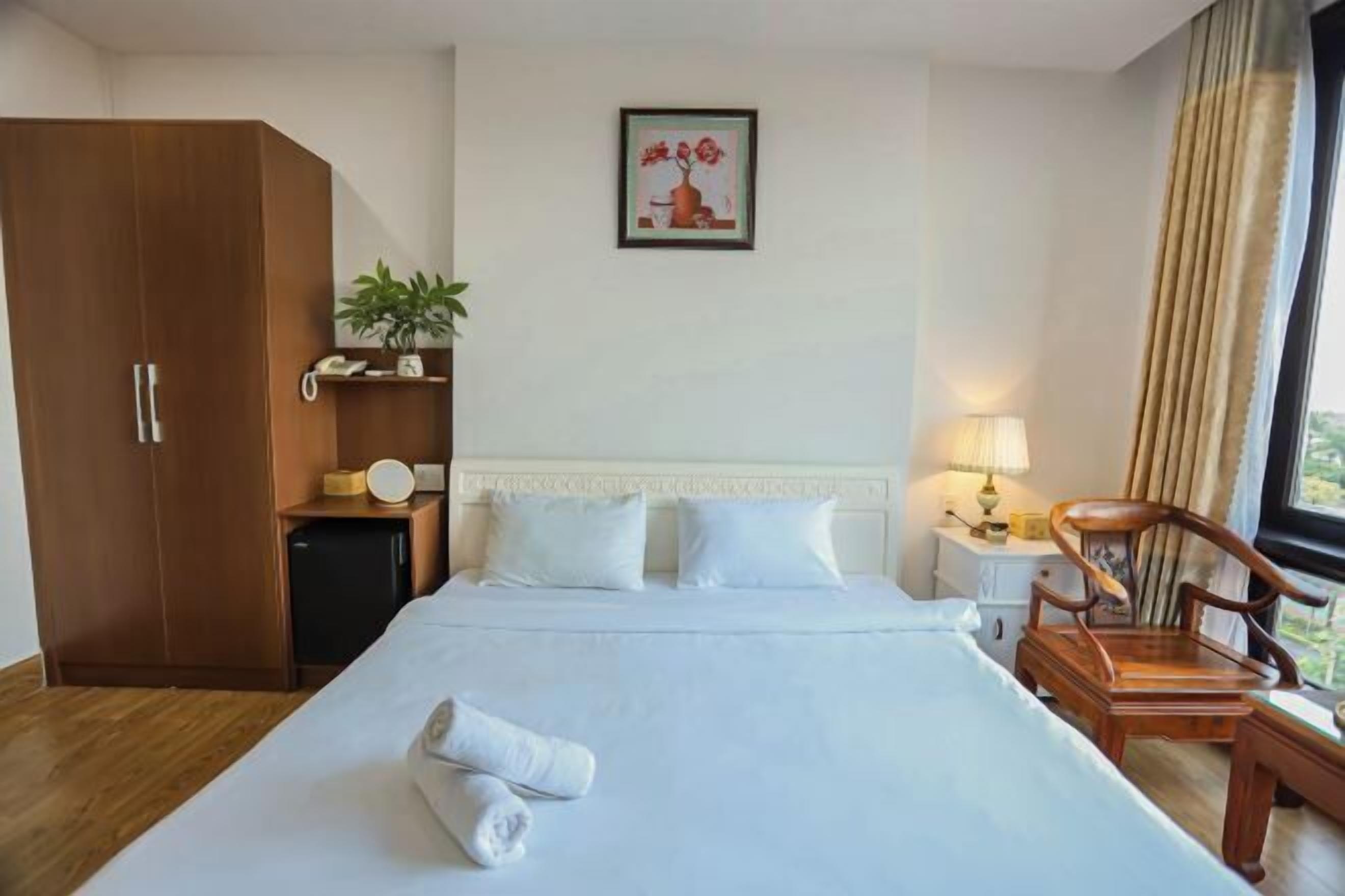 Luxe beddengoed, een minibar, individueel gemeubileerd, een bureau