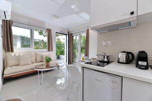 复式, 花园景观 (Split Level) | 私人厨房 | 迷你冰箱、意式浓缩咖啡机、茶具/咖啡用具、电热水壶