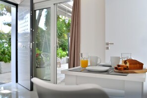 In-room dining - Alekos Luxury Suites Free 24h Transportation From - To Airport (Spata-Artemida)