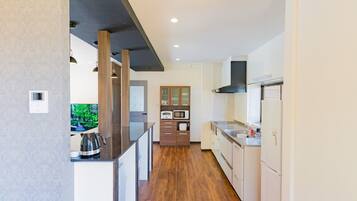 Fridge, microwave, stovetop, cookware/dishes/utensils