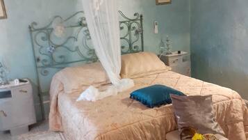 4 Schlafzimmer, Reisekinderbett, kostenloses WLAN, Bettwäsche