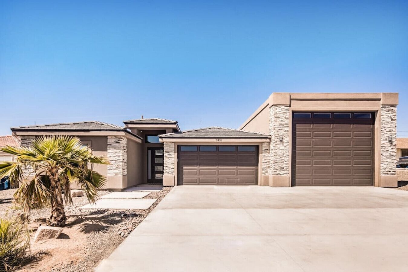 NEW Havasu Nauti Luxury Retreat | Sleeps 14!