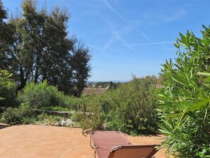 Terrace/patio - Cozy Home with Terrace, Pool Access & Parking in La Croix-Valmer (La Croix-Valmer)