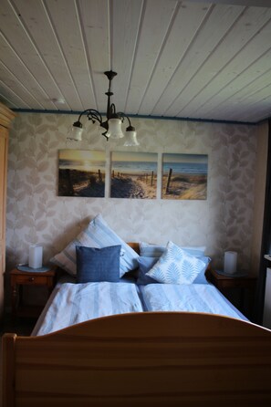 2 Schlafzimmer, Bügeleisen/Bügelbrett, Reisekinderbett, kostenloses WLAN