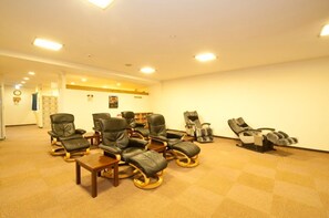 Fitness facility - Smoking single with bath Allyoucaneat natural / Oita Ōita (Oita)