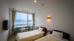 1 chambre, bureau, fer et planche à repasser, accès au Wi-Fi (inclus)