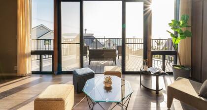 Fabulous view of the Seto Island Sea Free ParkingSunset Terrance / Sumoto Hyōgo