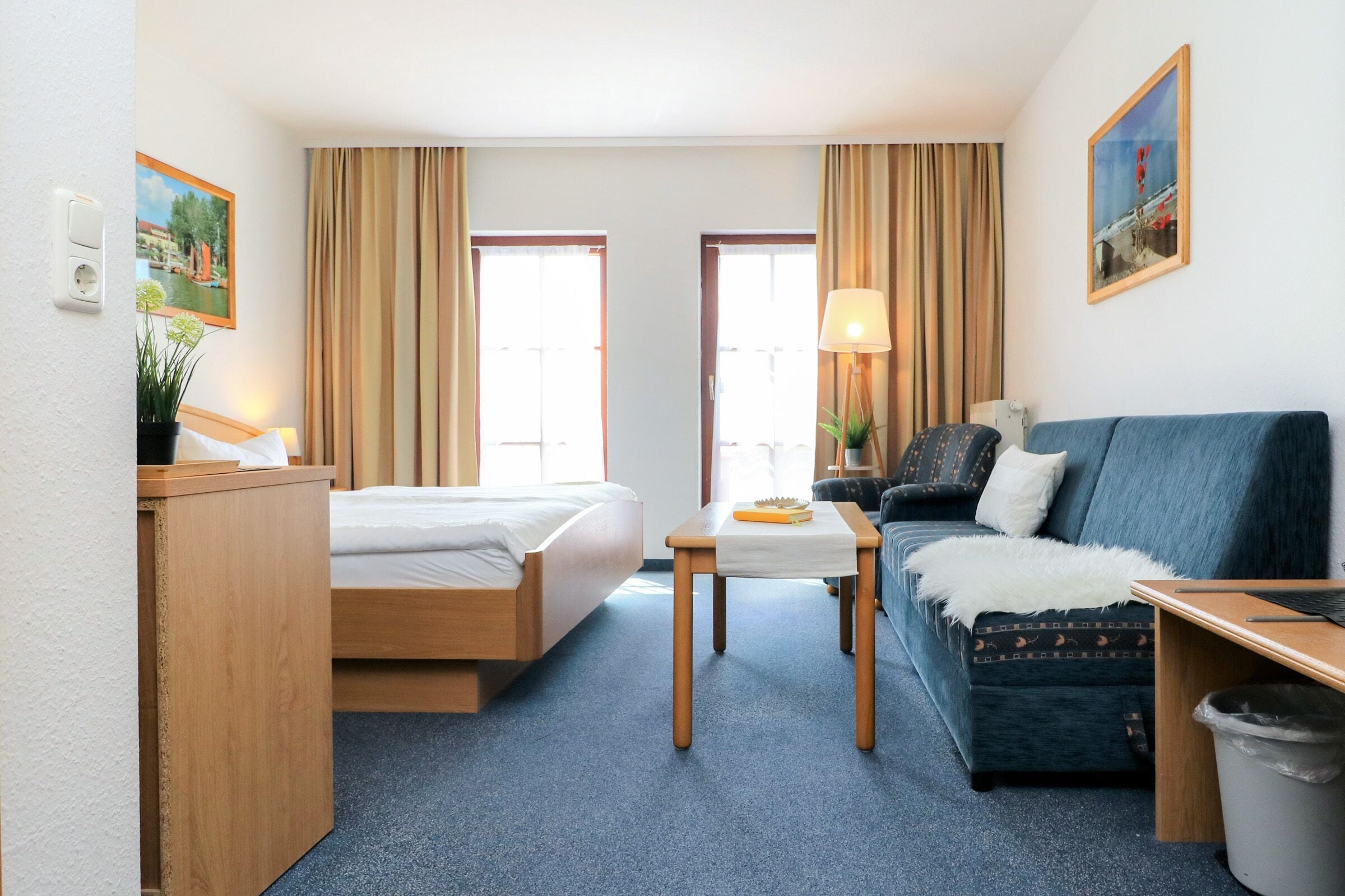 Small holiday room directly at the port of Wustrow