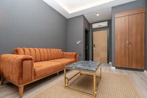 Premium bedding, minibar, desk, laptop workspace