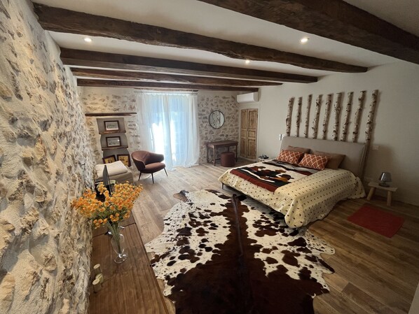 3 chambres, Wi-Fi, draps fournis