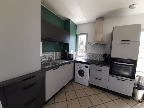Charming T3 in La Roche-Posay Center with Garden, Garage, and Modern Amenities