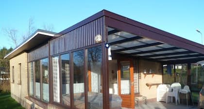 Freistehender Bungalow mit Garten FuĂlĂ€ufig zum Strand