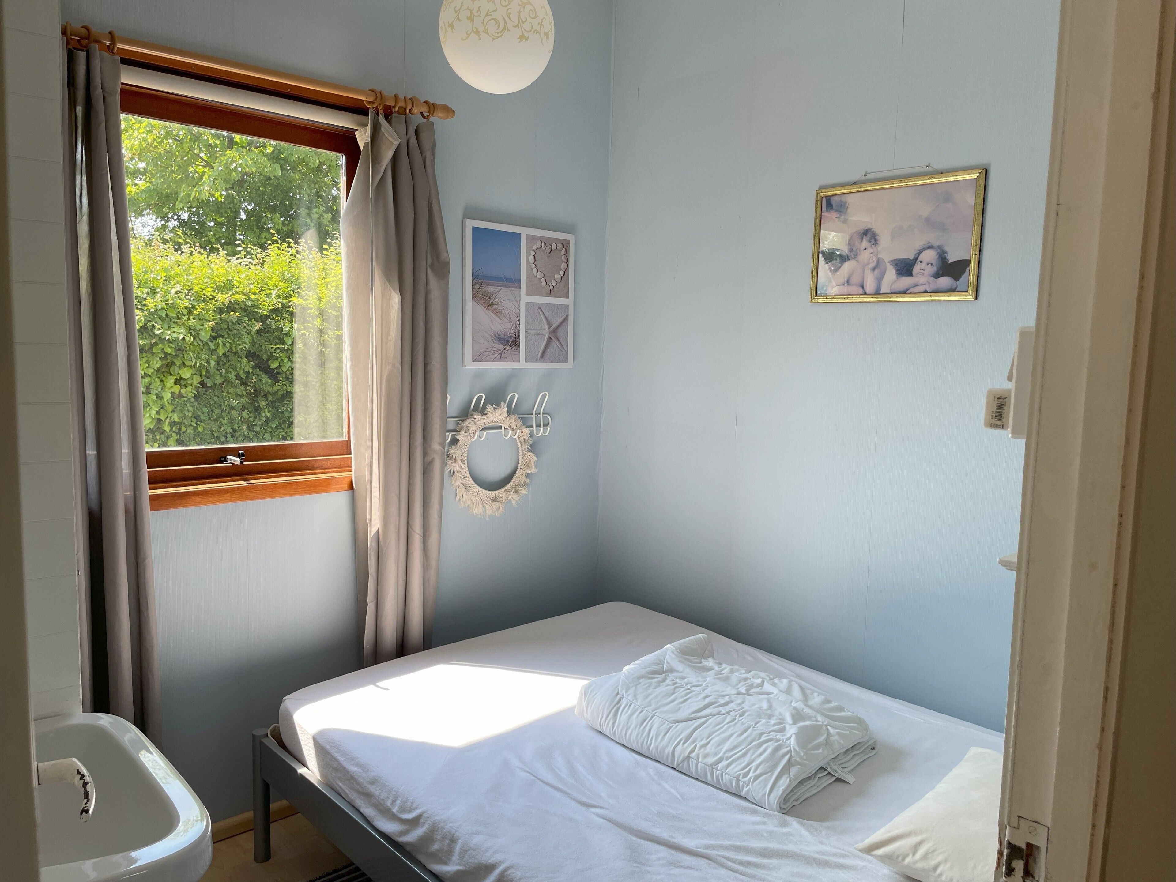 3 soverom, reiseseng for barn og internettilgang