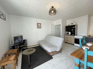 TV