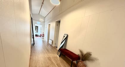 Langahlíð Guesthouse