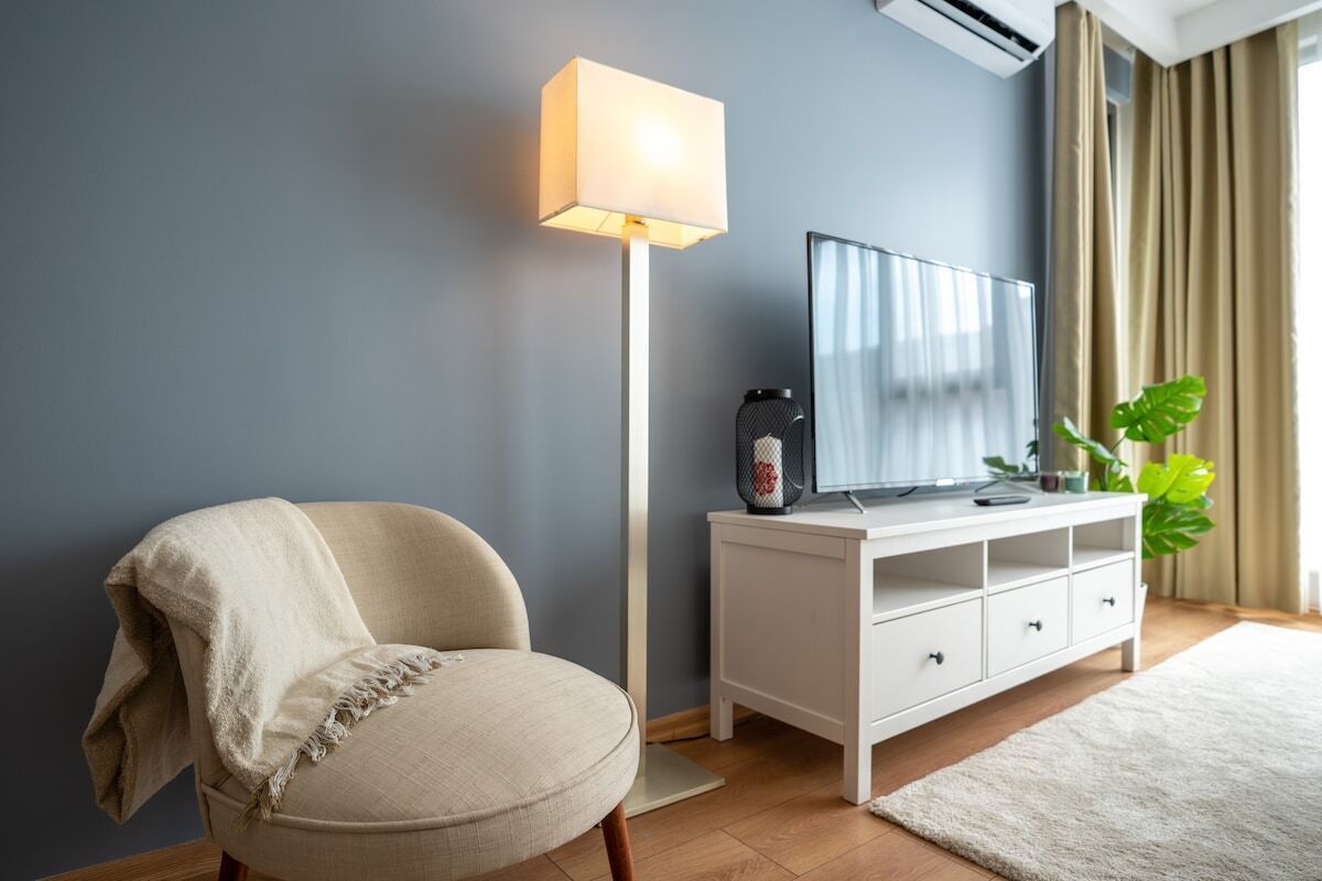 Relaxing Getaway: Serene 2BR Apt