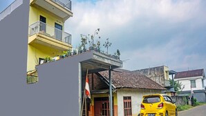 Mặt tiền nơi lưu trú