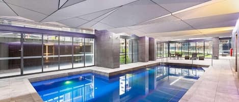 حمّام سباحة خارجي