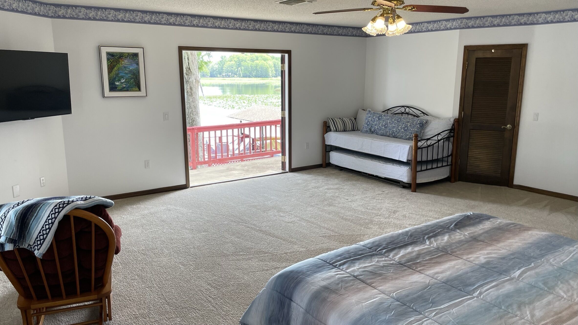 Lake View Retreat Loaded For Fun, with STUNNING Views!