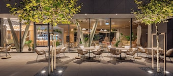  REED Boutique HOTEL & BISTRO